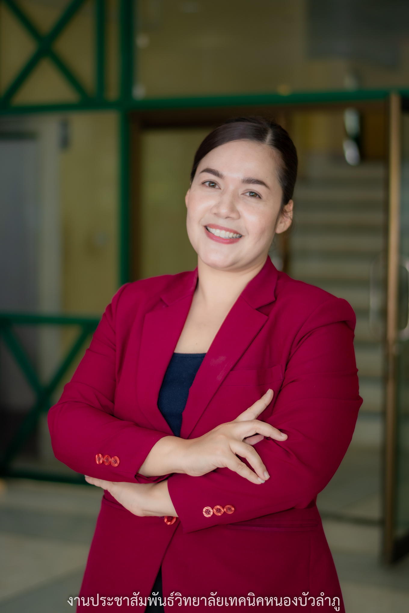 นางสาวสโรชา ฟูร์นิเยร์